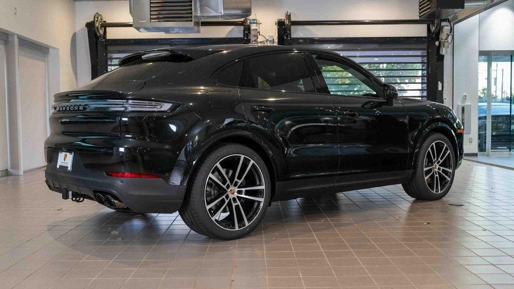 new 2025 Porsche Cayenne car, priced at $113,665