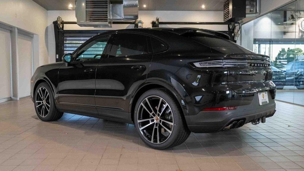 new 2025 Porsche Cayenne car, priced at $113,665