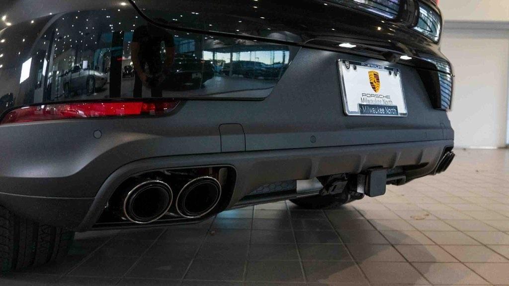 new 2025 Porsche Cayenne car, priced at $113,665