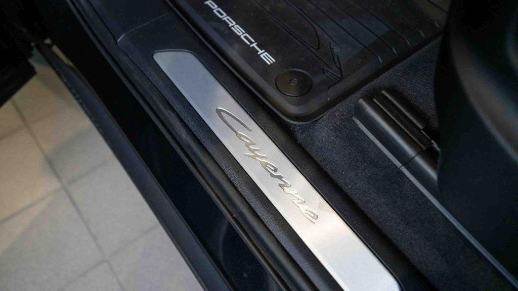 new 2025 Porsche Cayenne car, priced at $113,665
