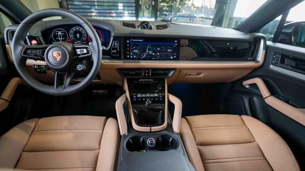 new 2025 Porsche Cayenne car, priced at $113,665