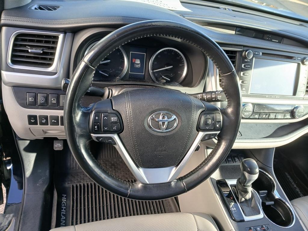 used 2017 Toyota Highlander car, priced at $28,988