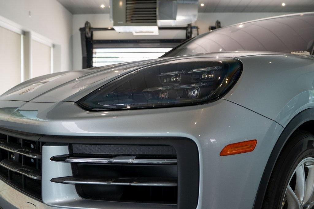 new 2025 Porsche Cayenne car, priced at $118,425