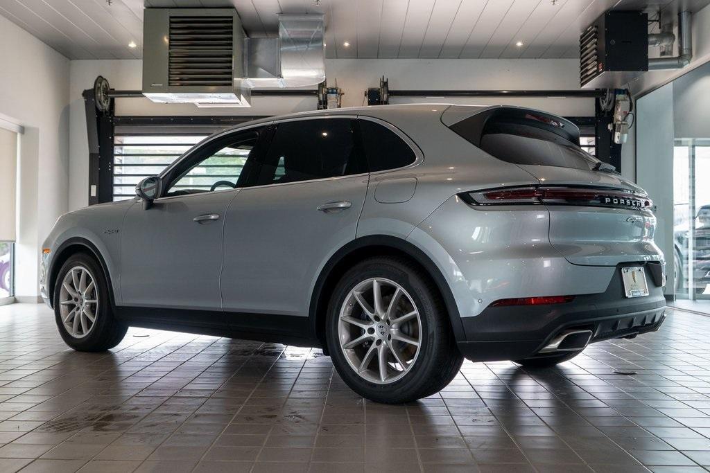 new 2025 Porsche Cayenne car, priced at $118,425