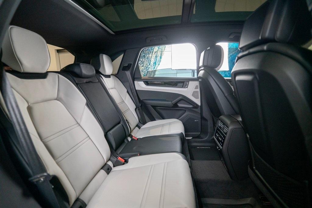 new 2025 Porsche Cayenne car, priced at $118,425