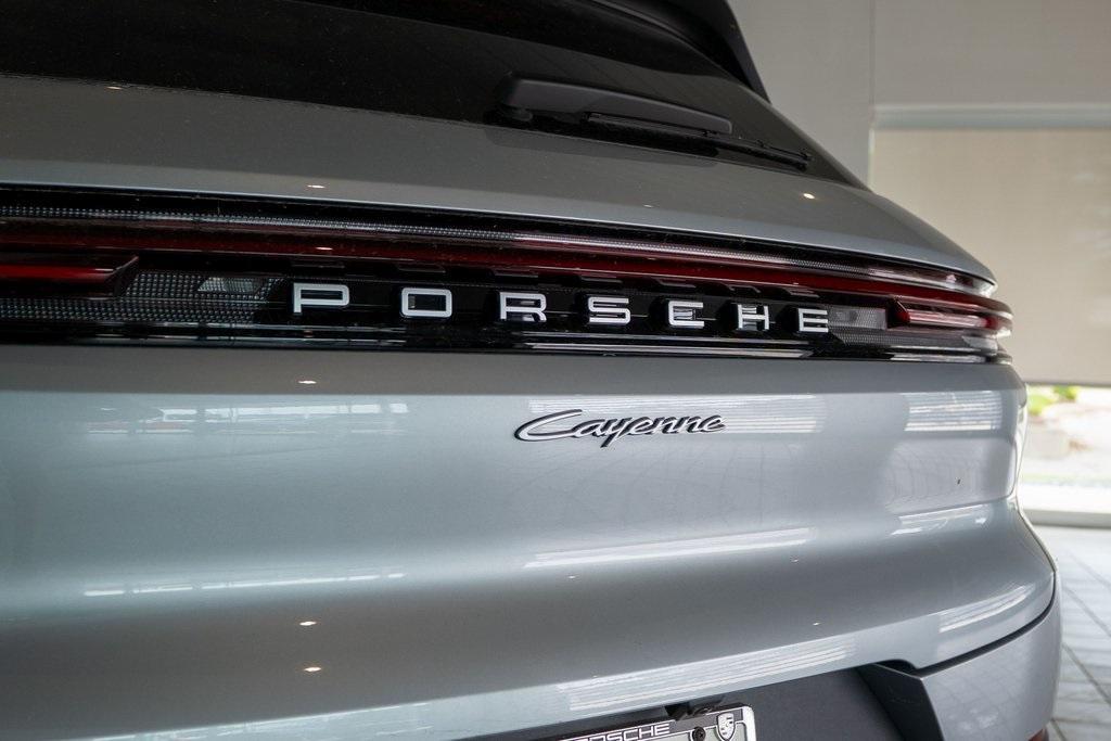 new 2025 Porsche Cayenne car, priced at $118,425