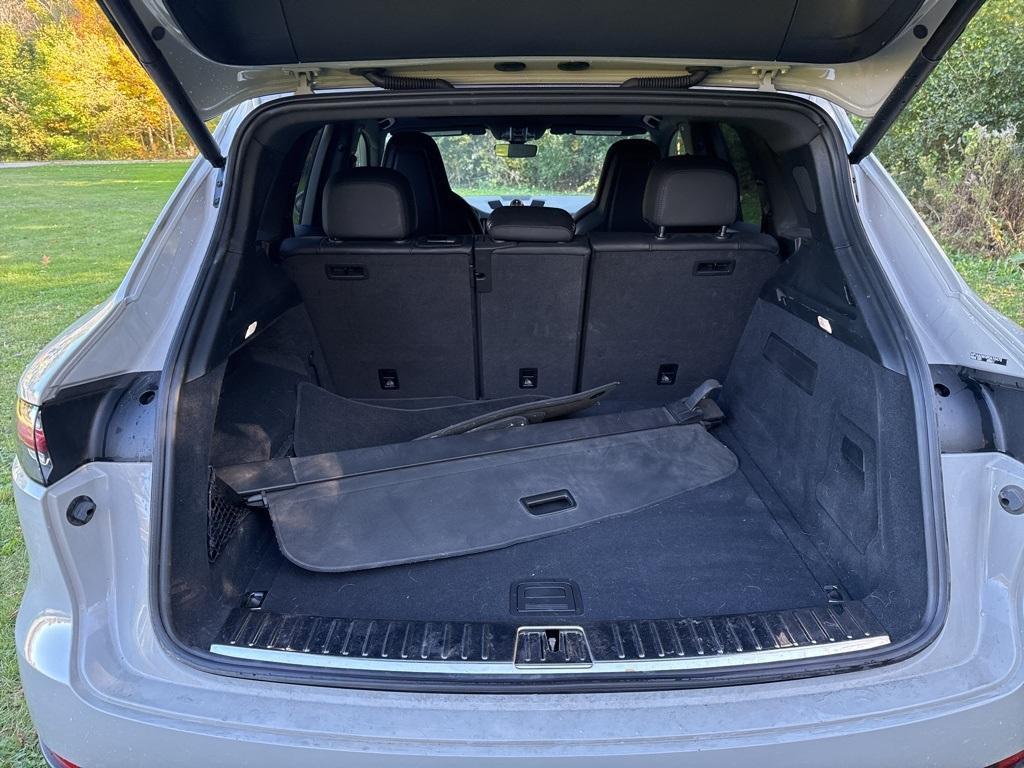 used 2023 Porsche Cayenne car, priced at $60,910