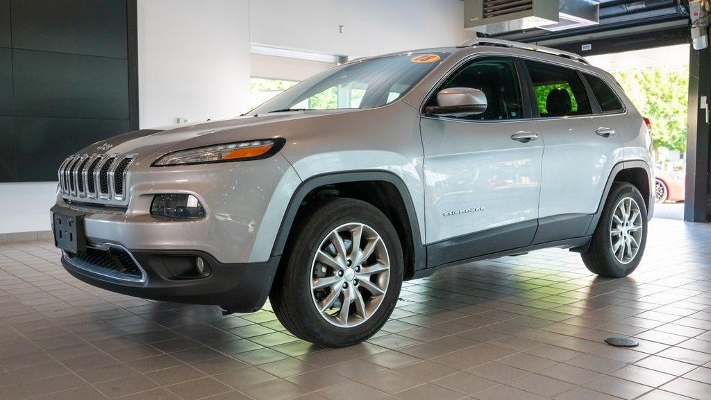 used 2018 Jeep Cherokee car, priced at $19,878