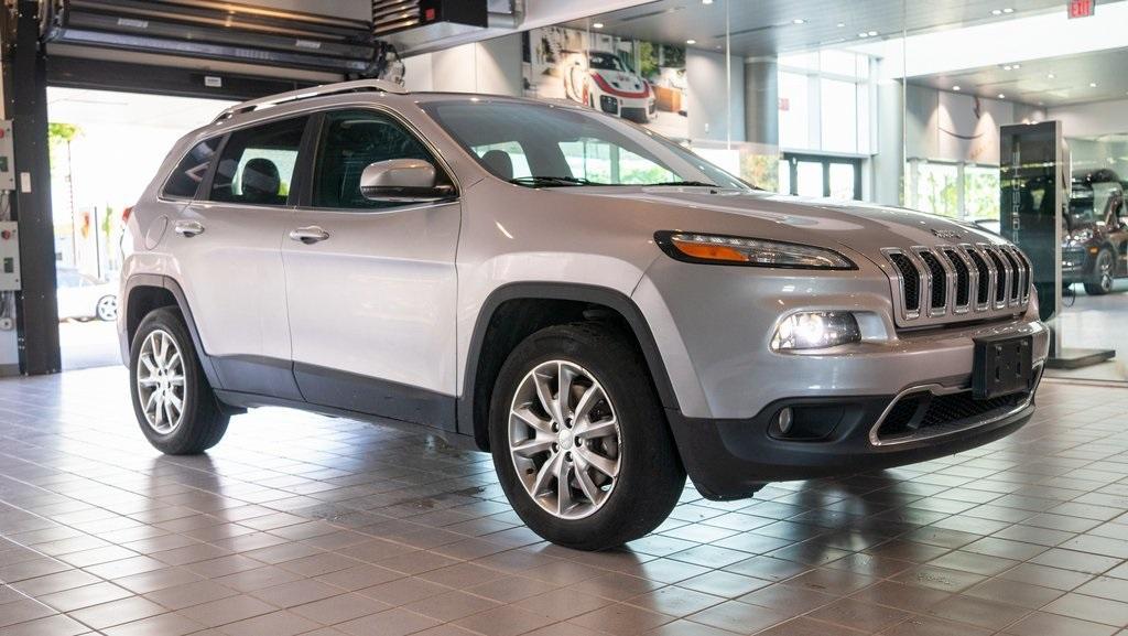 used 2018 Jeep Cherokee car, priced at $19,878