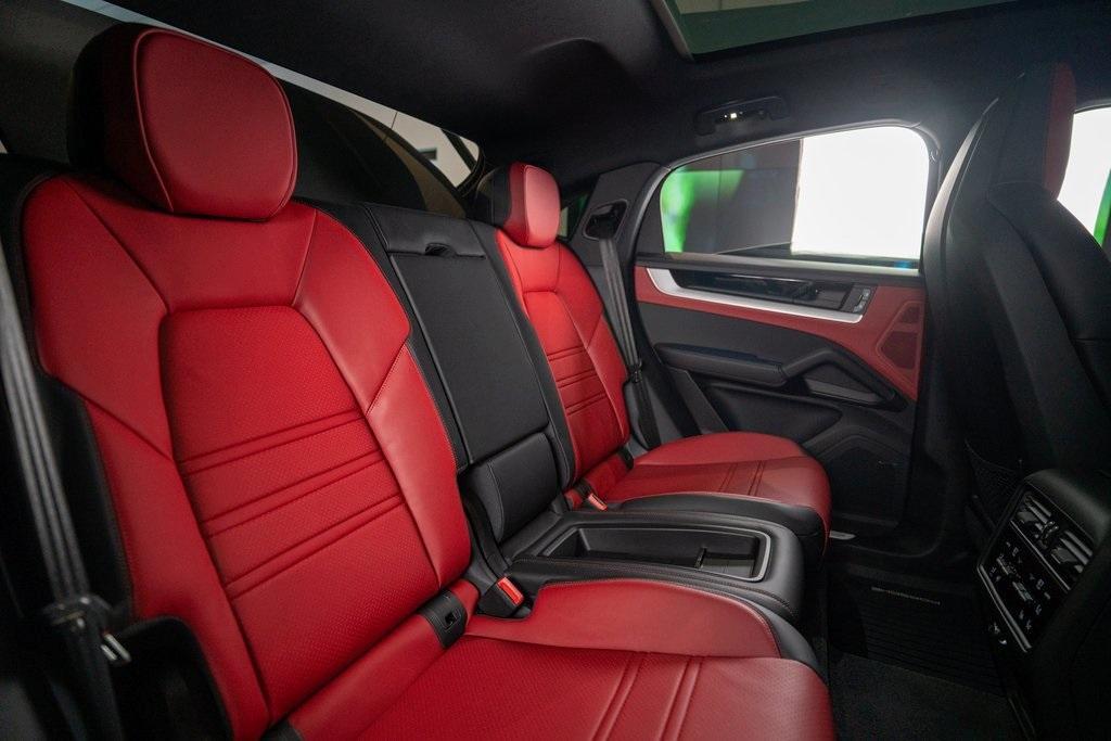 new 2025 Porsche Cayenne car, priced at $107,775