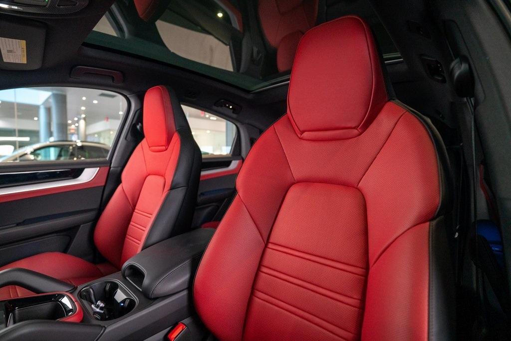 new 2025 Porsche Cayenne car, priced at $107,775