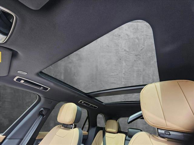 new 2025 Land Rover Range Rover Sport car, priced at $107,530
