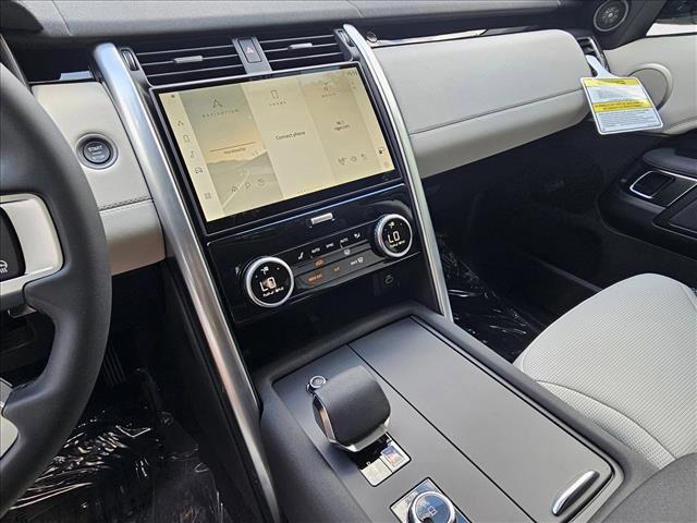 new 2025 Land Rover Discovery car, priced at $66,100