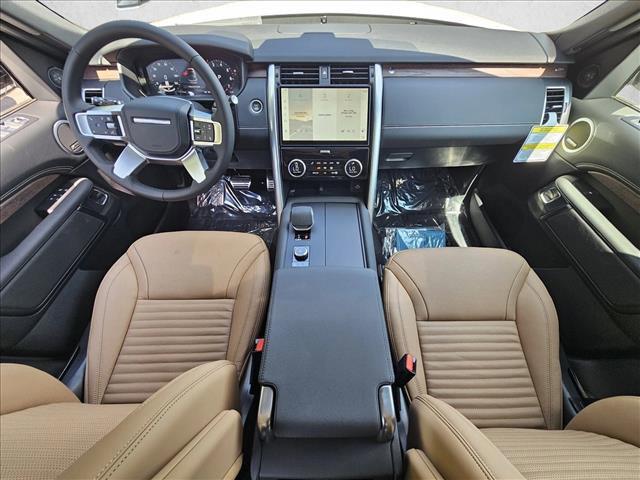 new 2025 Land Rover Discovery car, priced at $81,343