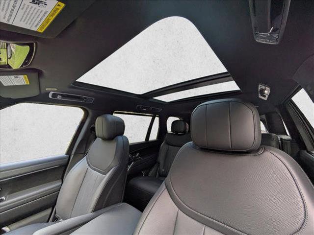 new 2025 Land Rover Range Rover car, priced at $138,165