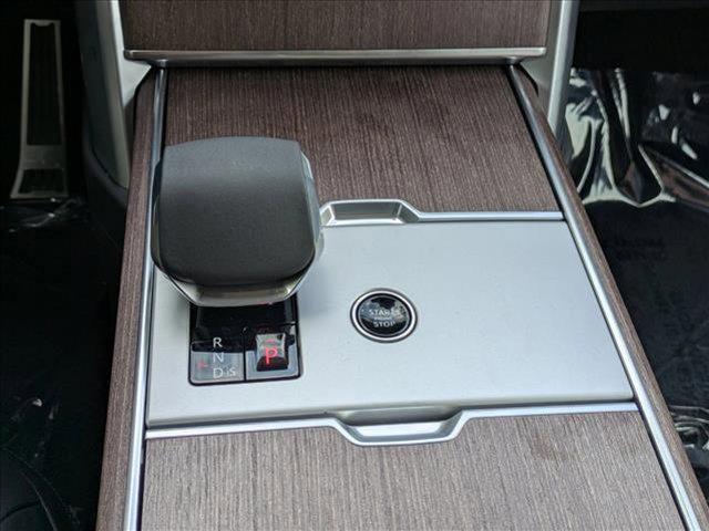 new 2025 Land Rover Range Rover car, priced at $138,165