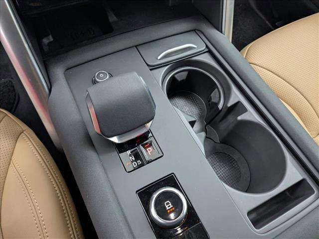 new 2025 Land Rover Discovery car, priced at $80,525