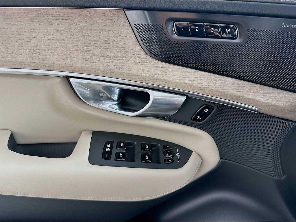 new 2026 Volvo XC90 car, priced at $71,825