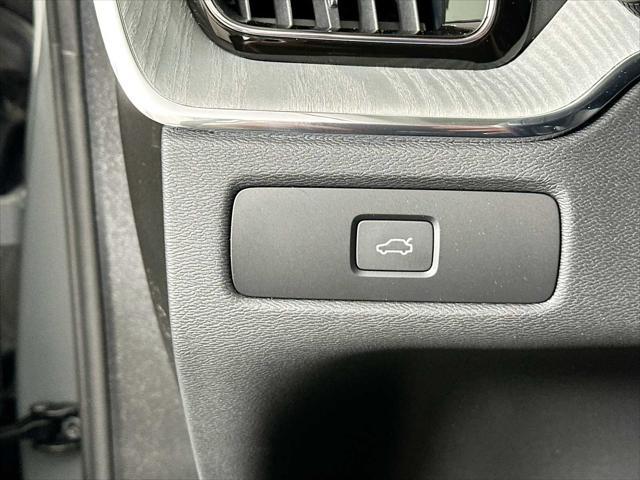 new 2025 Volvo XC60 car, priced at $53,745
