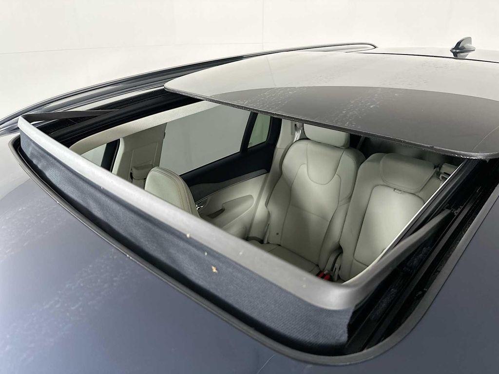 used 2025 Volvo XC90 car, priced at $62,700