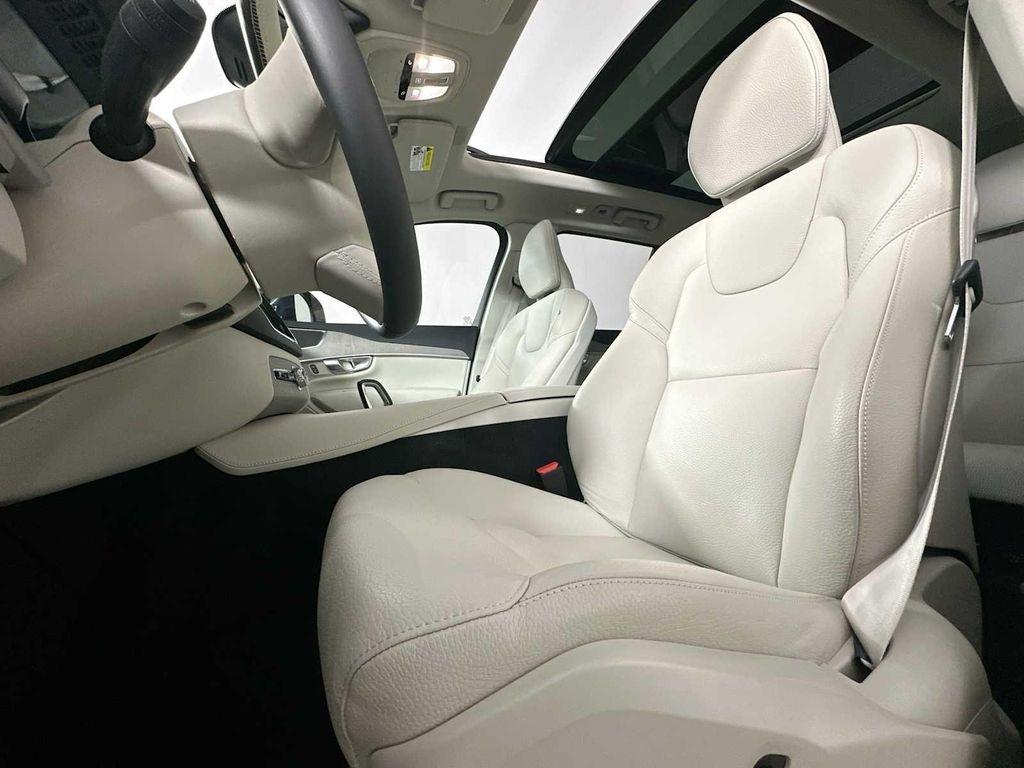 used 2025 Volvo XC90 car, priced at $62,700