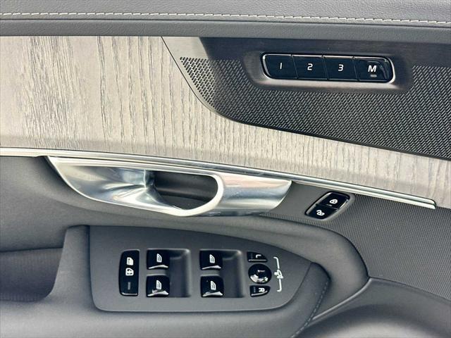 new 2025 Volvo XC90 Plug-In Hybrid car, priced at $82,405