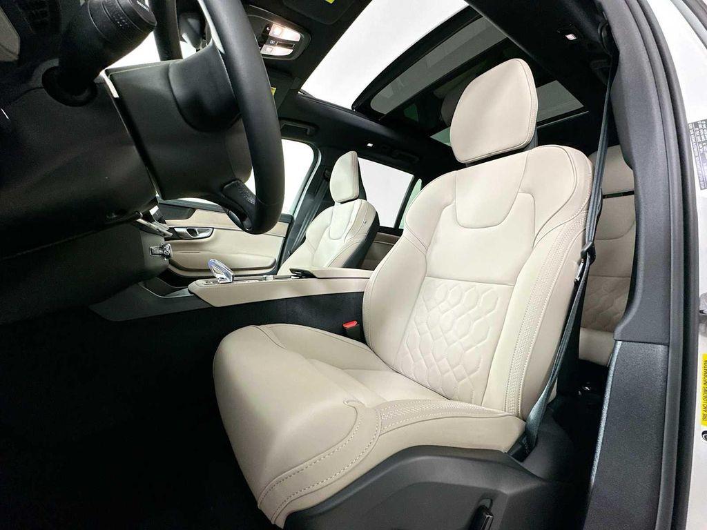 new 2025 Volvo XC90 car, priced at $65,555