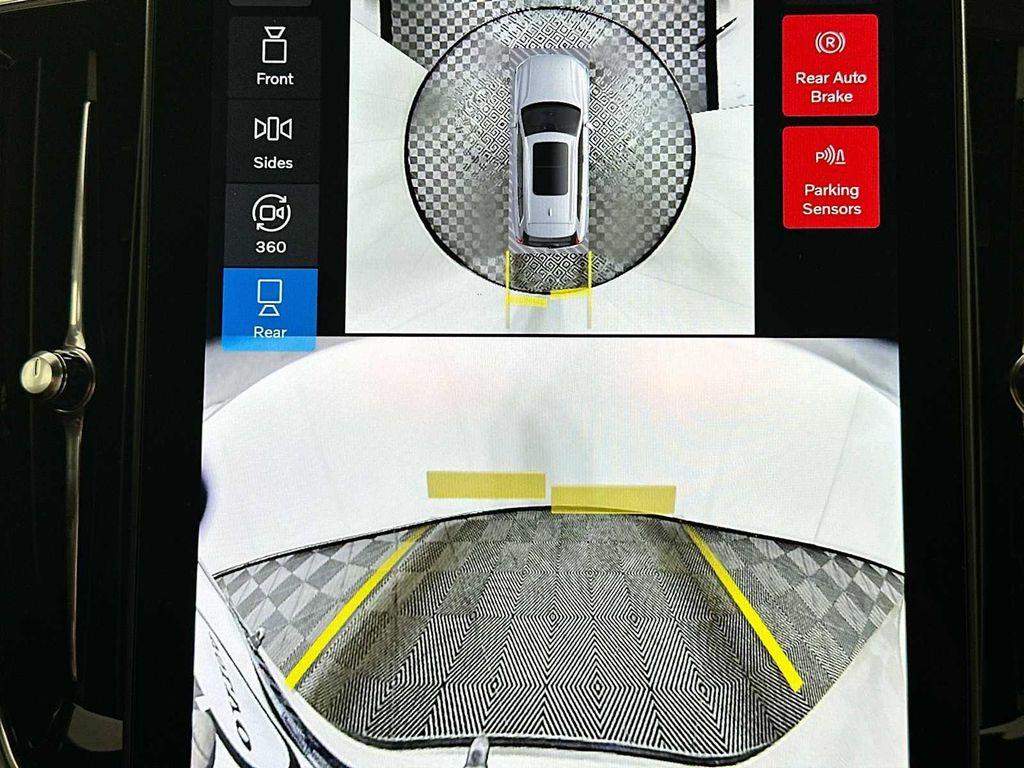 new 2025 Volvo XC90 car, priced at $65,555