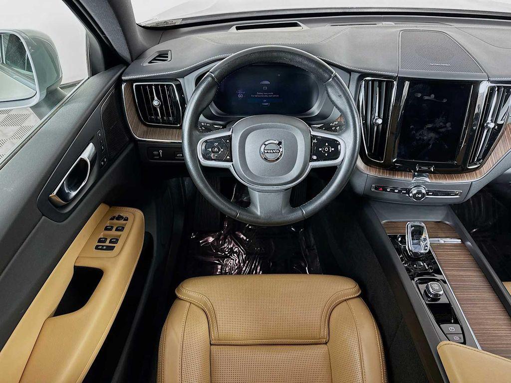 used 2022 Volvo XC60 car, priced at $38,700