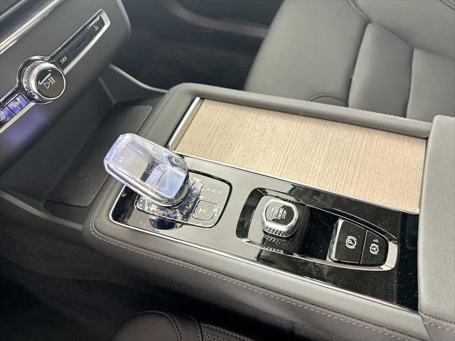 new 2025 Volvo XC90 car, priced at $63,065