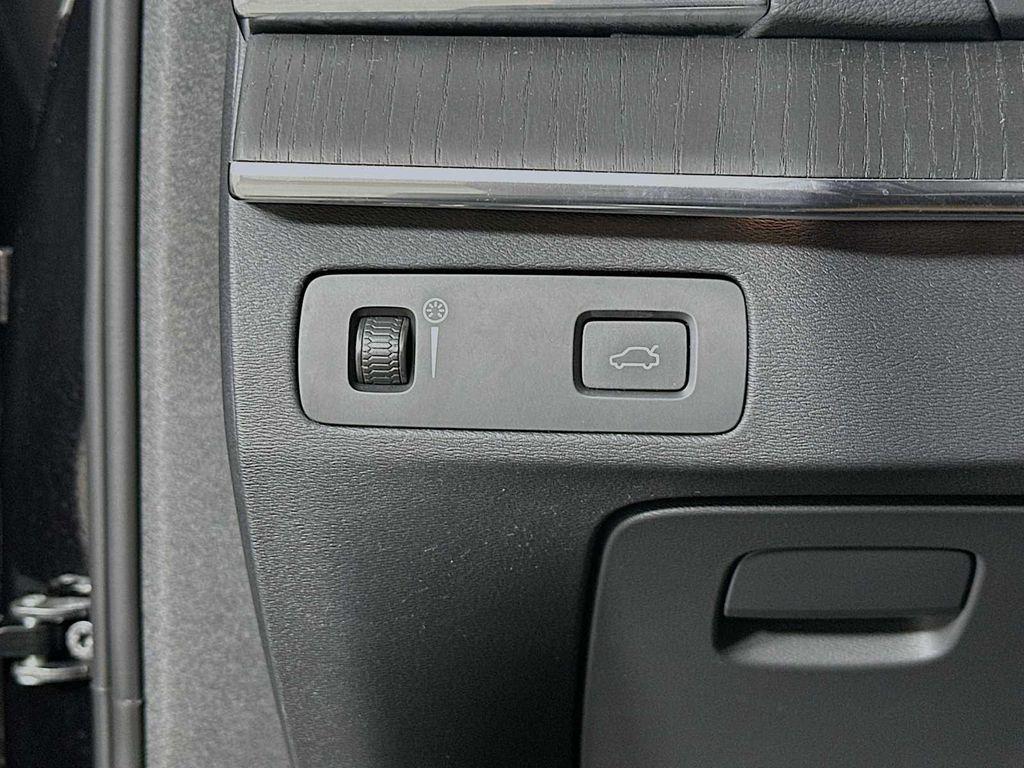 used 2022 Volvo XC90 car, priced at $44,900