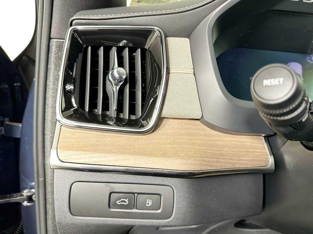 new 2026 Volvo XC90 Plug-In Hybrid car, priced at $81,875