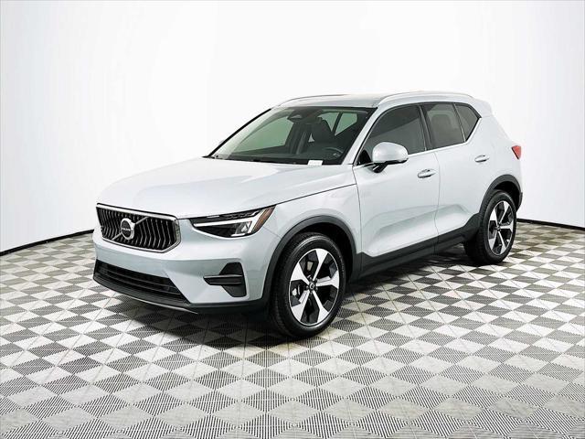 new 2025 Volvo XC40 car, priced at $46,015