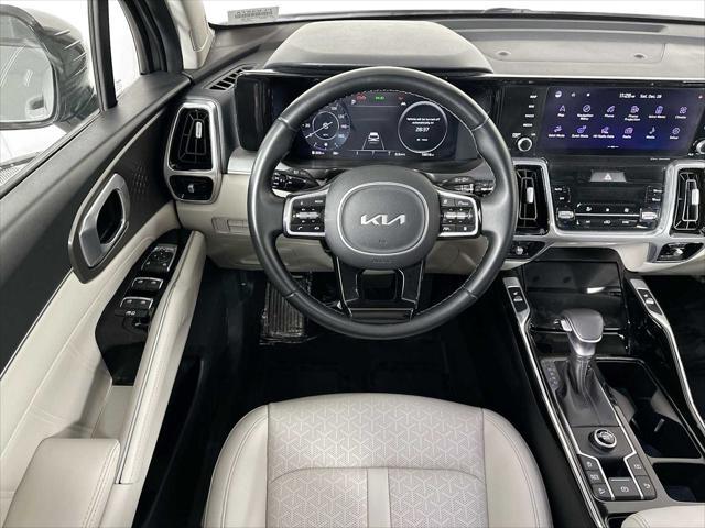 used 2023 Kia Sorento car, priced at $33,400