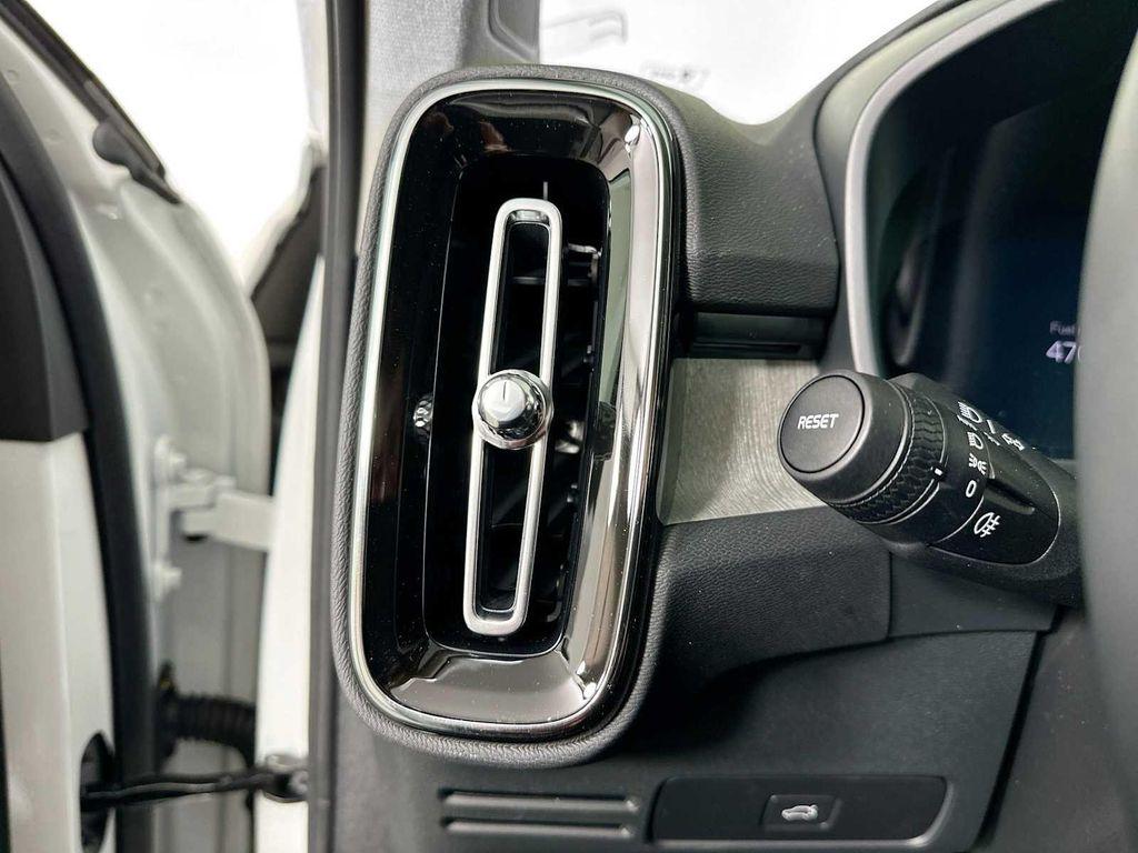 used 2025 Volvo XC40 car, priced at $38,900