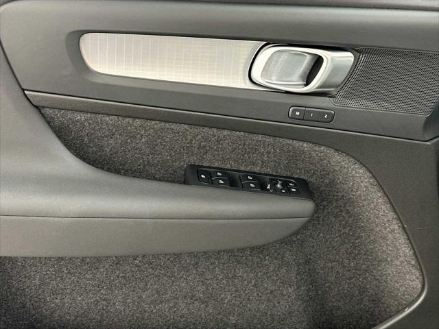 used 2025 Volvo XC40 car, priced at $34,700