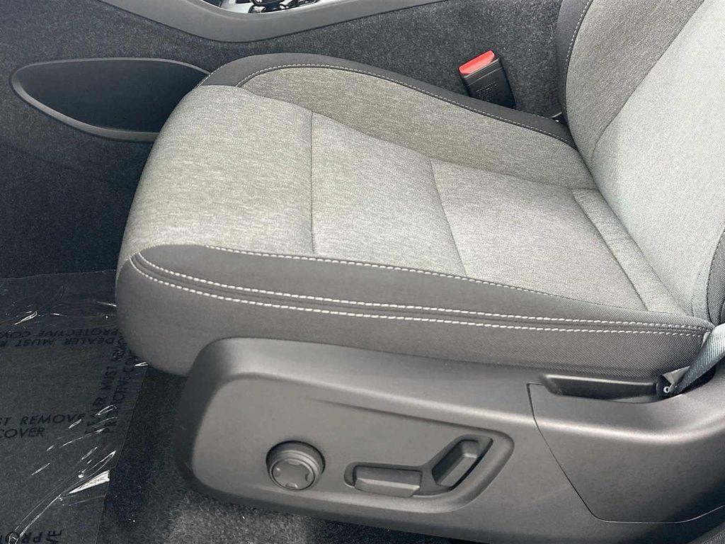 used 2025 Volvo XC40 car, priced at $34,700