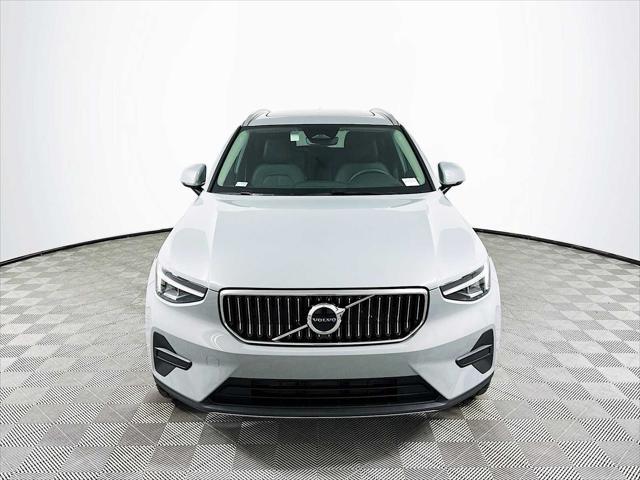 new 2025 Volvo XC40 car, priced at $44,095