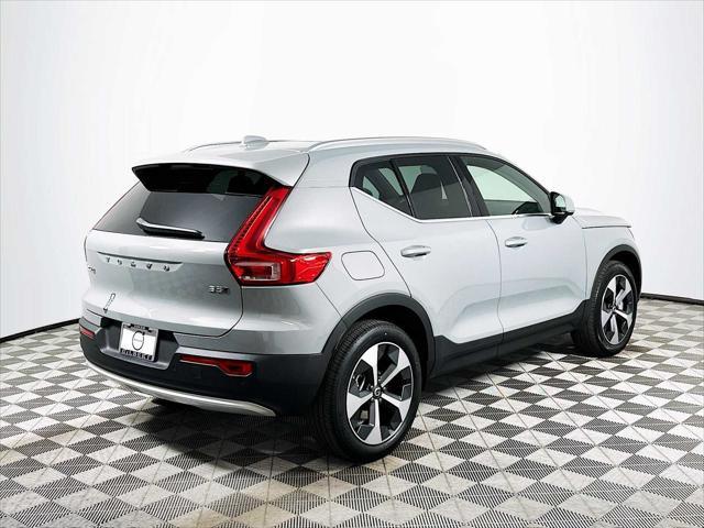 new 2025 Volvo XC40 car, priced at $44,095