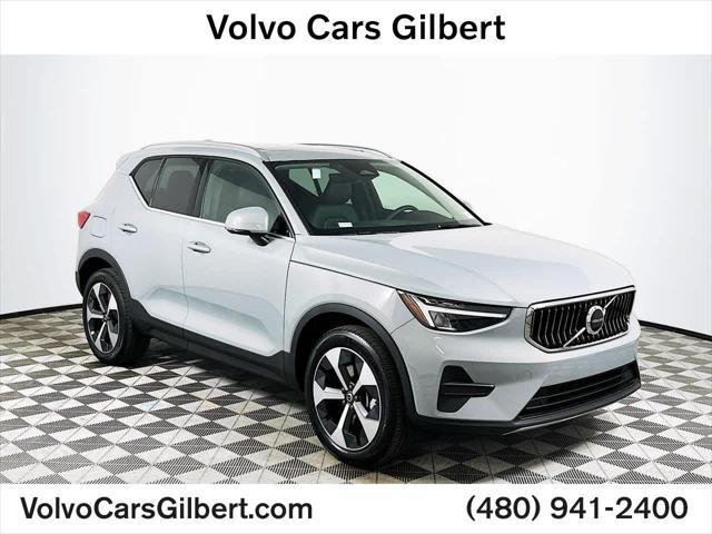 new 2025 Volvo XC40 car, priced at $44,095