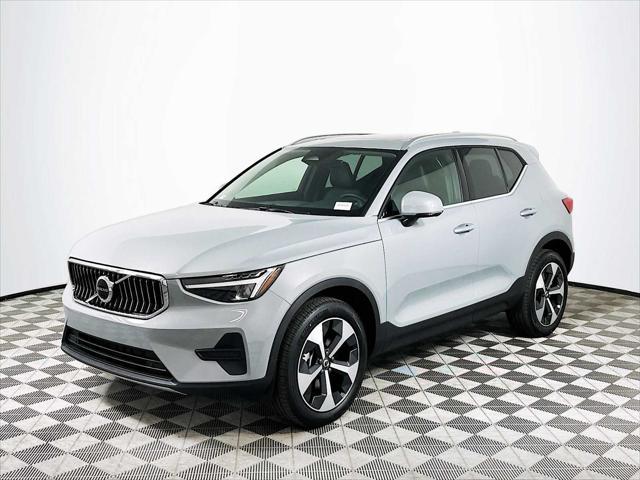 new 2025 Volvo XC40 car, priced at $44,095