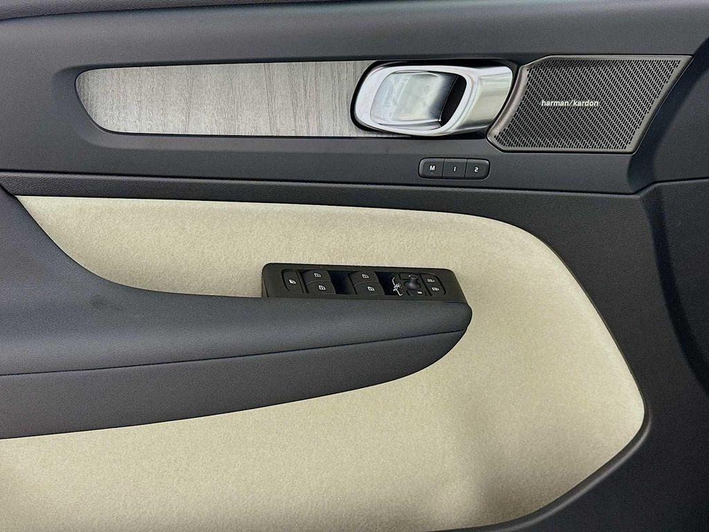 new 2026 Volvo XC40 car, priced at $48,025