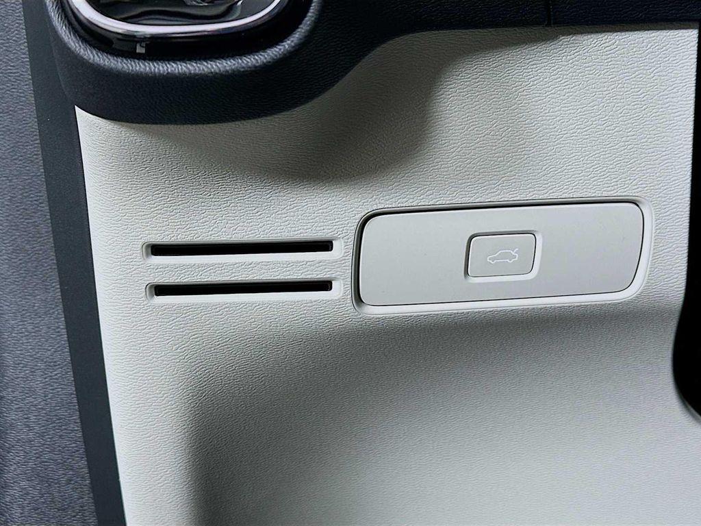new 2026 Volvo XC40 car, priced at $48,025