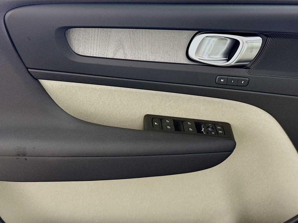 new 2026 Volvo XC40 car, priced at $50,600