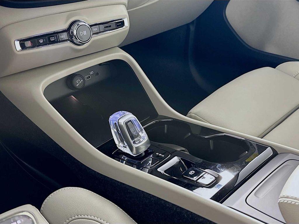 new 2026 Volvo XC40 car, priced at $50,600