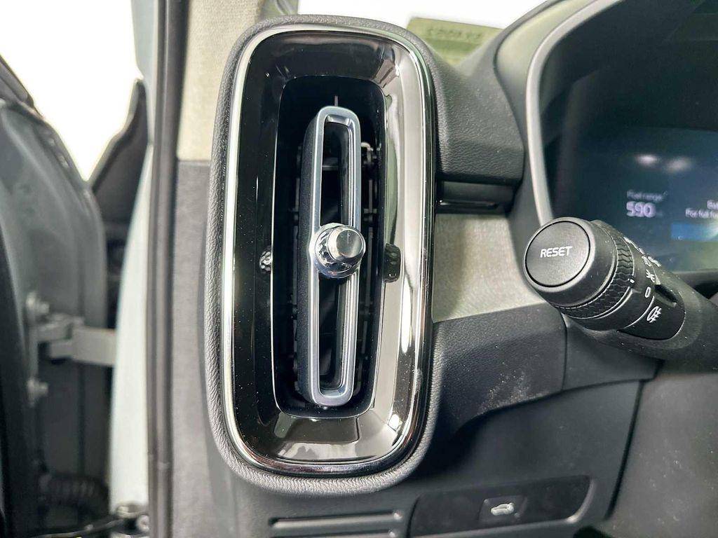 new 2025 Volvo XC40 car, priced at $46,810