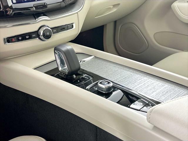 new 2025 Volvo XC60 car, priced at $56,550