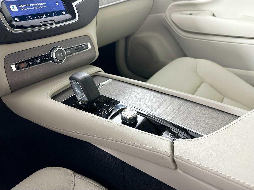 used 2025 Volvo XC90 car, priced at $58,700
