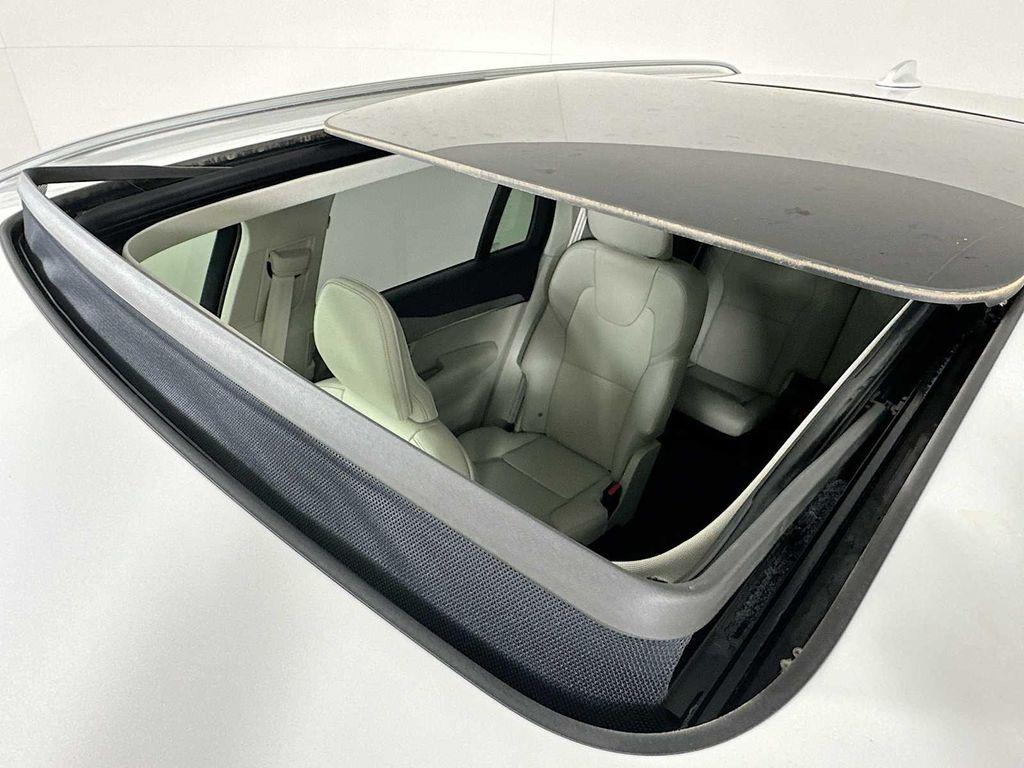 used 2025 Volvo XC90 car, priced at $58,700