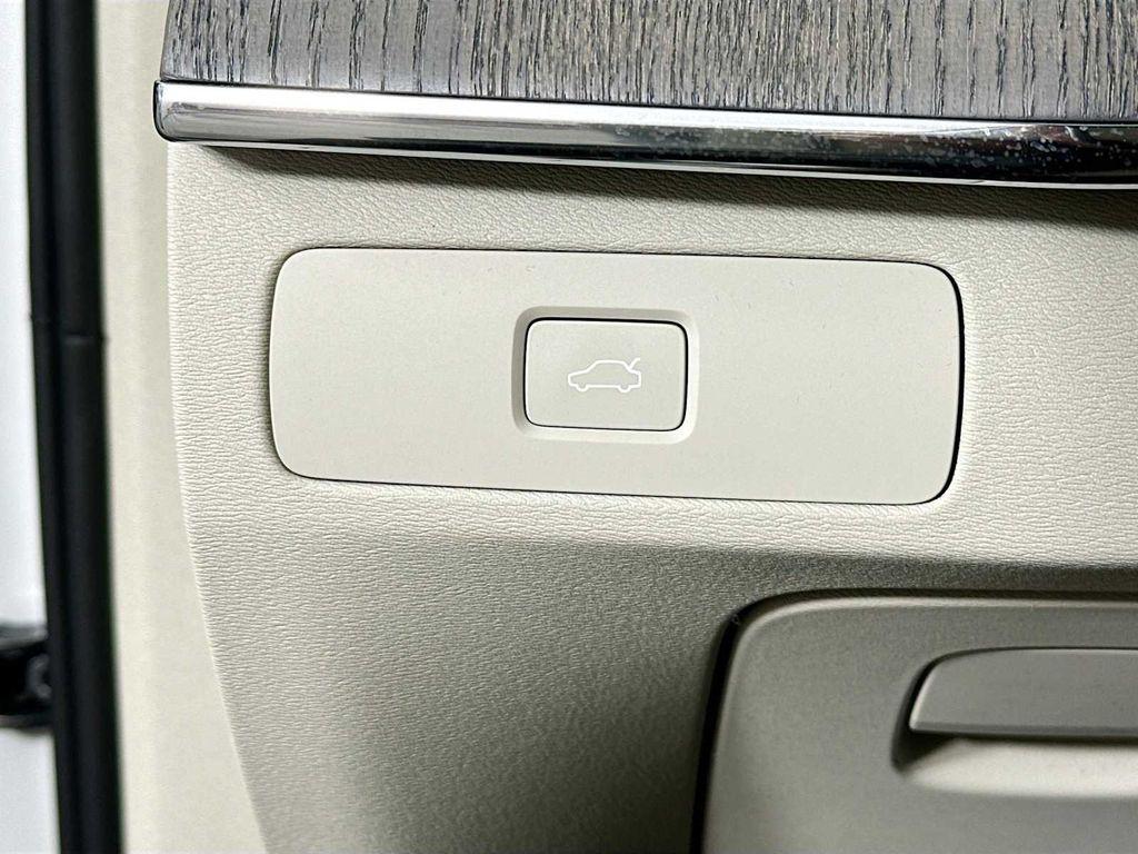 used 2025 Volvo XC90 car, priced at $58,700
